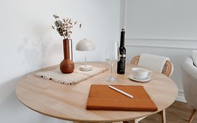 Bohemian Suite - Detmold